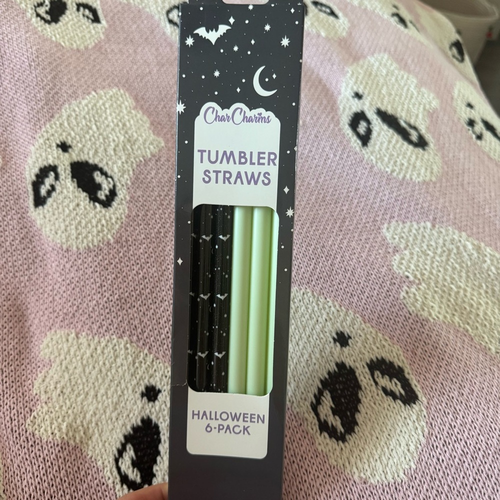 1 pack (6straws) CharCharm 40 Oz Halloween Tumblr straws